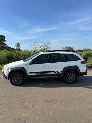FIAT PALIO 1.8 MPI ADVENTURE WEEKEND 16V FLEX 4P MANUAL